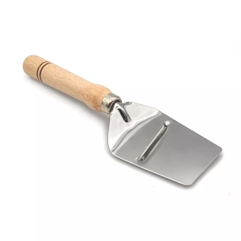 Rabot à Fromage avec manche en bois de hêtre
