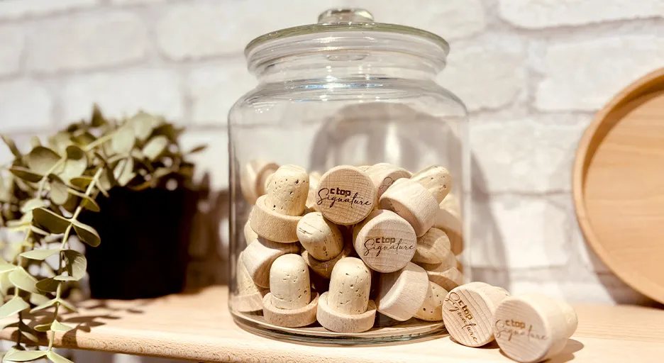 Produits à graver pour votre cave à vin – bouchons et rangements pour bouteilles de vin
