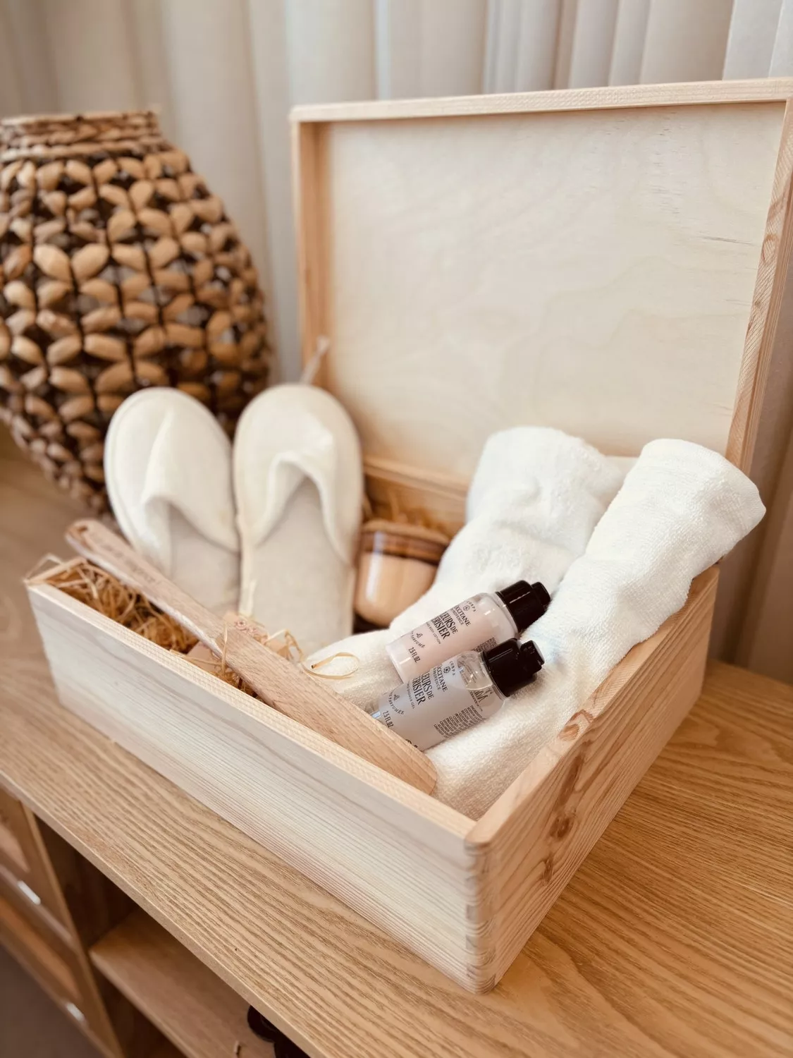 Boite en pin, modèle plat 40x30 cm