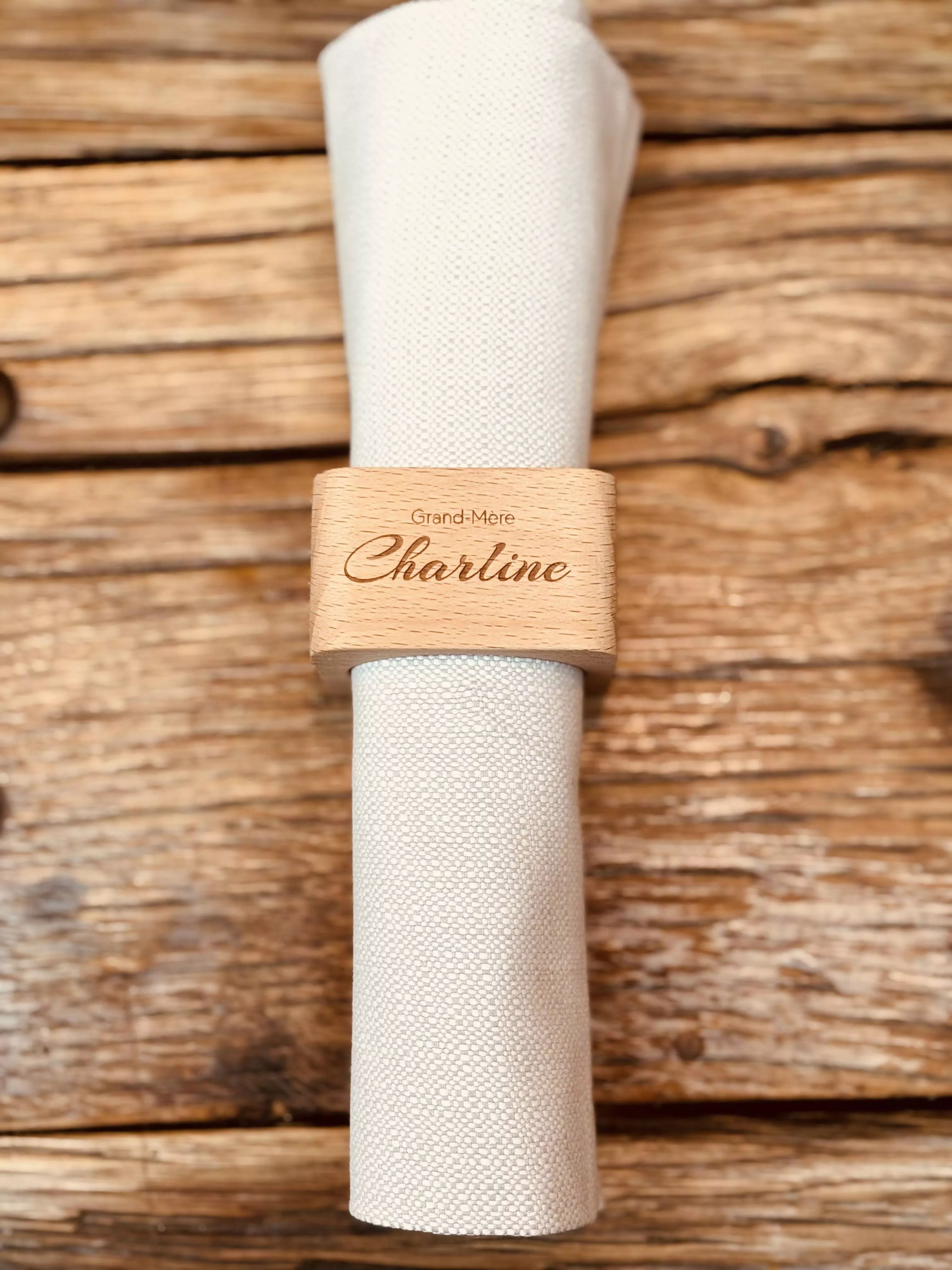 Rond de serviette en hêtre, carré